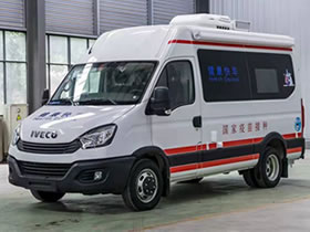 依維柯移動式疫苗接種車，可下鄉(xiāng)鎮(zhèn)
